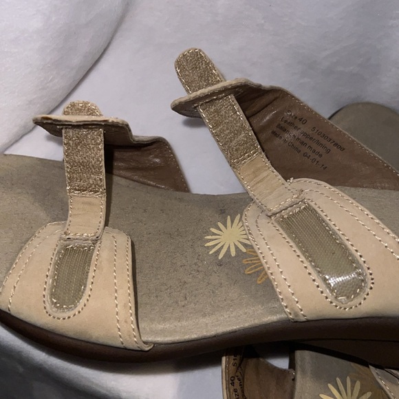EUC- Dansko Sandals Size 40 ( US 9.5/10) - Picture 6 of 7